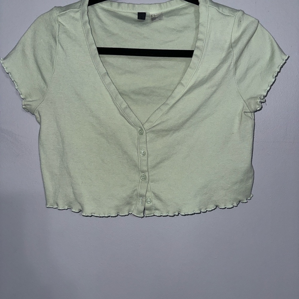 H&M Sage Green Button-Up Crop Blouse